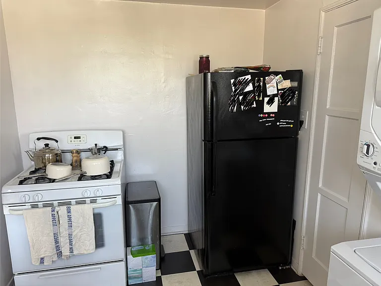 Stove & Fridge