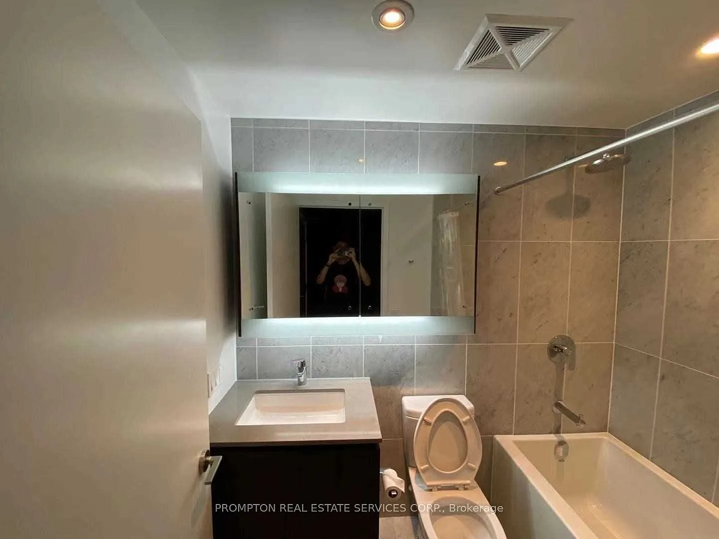 2 bed, $3,200 — Photo 4