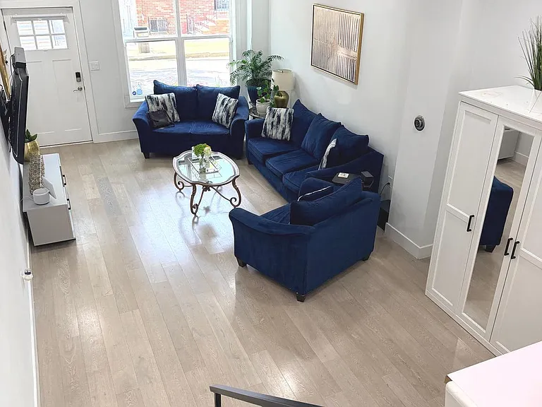 2239 Tasker St — Photo 18