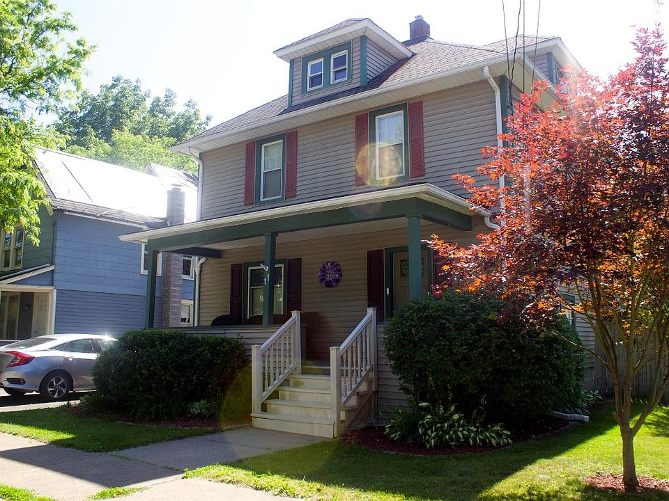 1st image of 11 Gaylord St