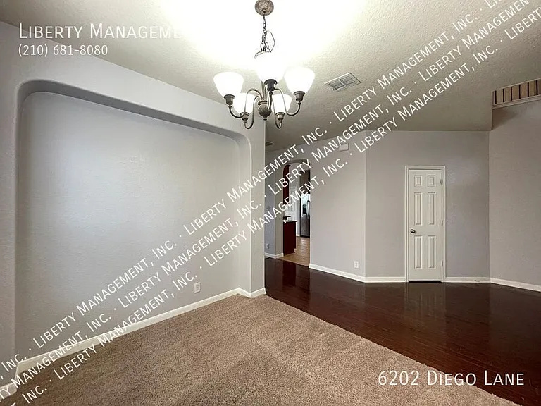 6202 Diego Ln — Photo 8