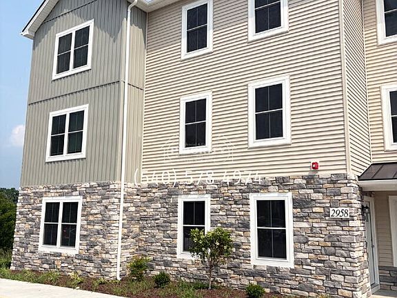 2nd image of 2958 Locust Grove Ct #4