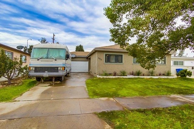 1st image of 567 Sandalwood Dr