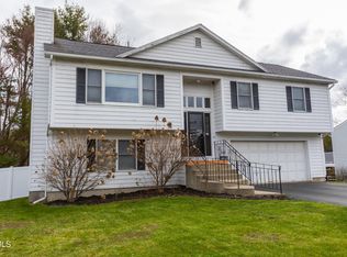 687 Elm St, Pittsfield, MA 01201
