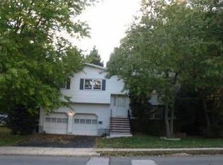 210 Gropp Ave, Hamilton, NJ 08610