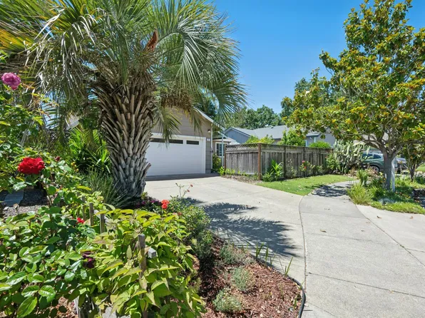 2321 Mandarin Lane, Santa Rosa, CA 95401