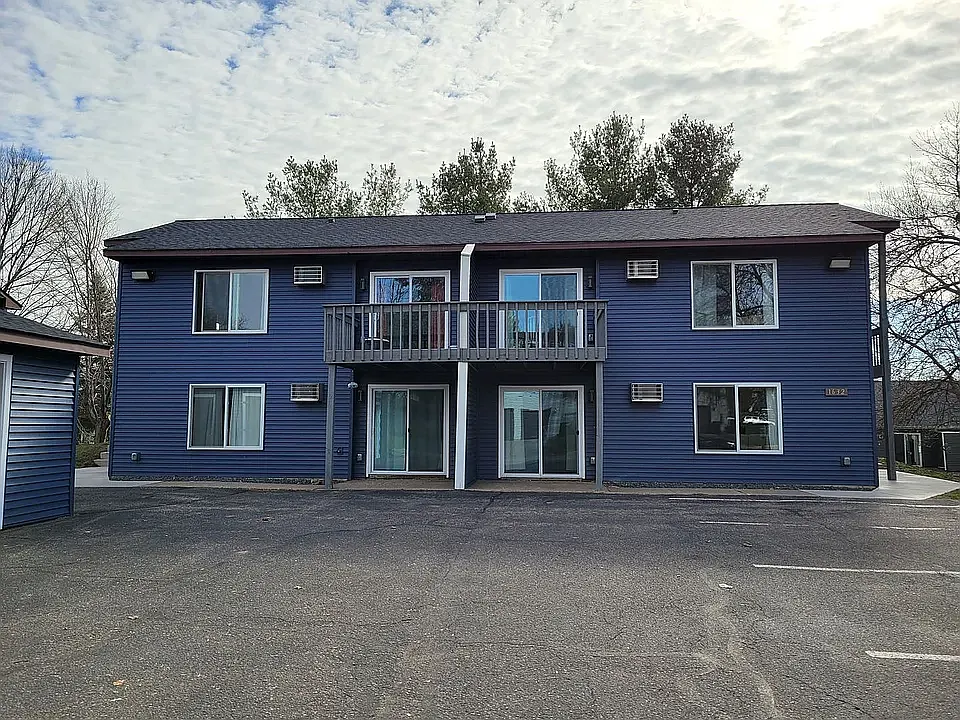 1632 Pinewood Ln #2