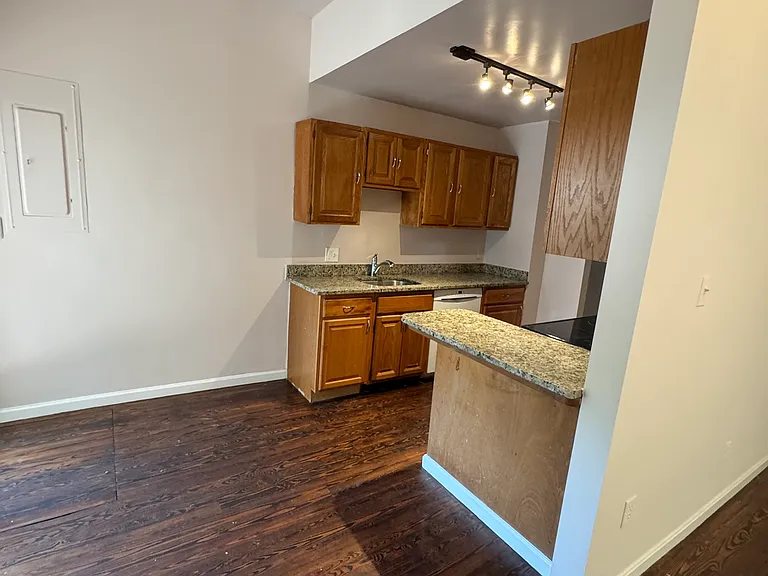 30 Jones Station Rd W #A — Photo 9
