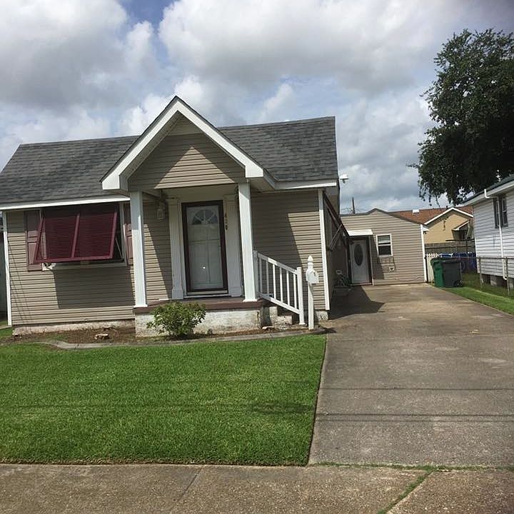 1st image of 420 Farrington Dr