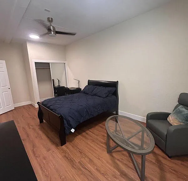 660 Greg Thatch Cir #10 — Photo 1