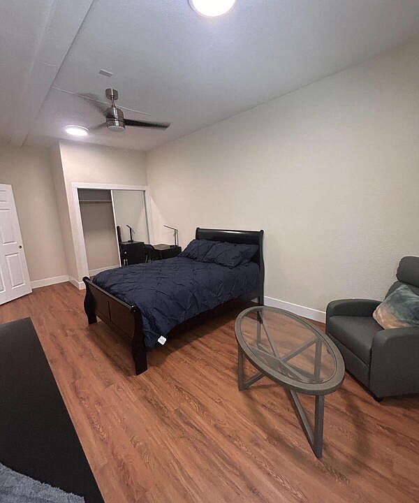 1st image of 660 Greg Thatch Cir #10