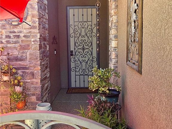 4th image of 1490 Laredo Ct