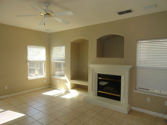 5th image of 140 Citrine Cir