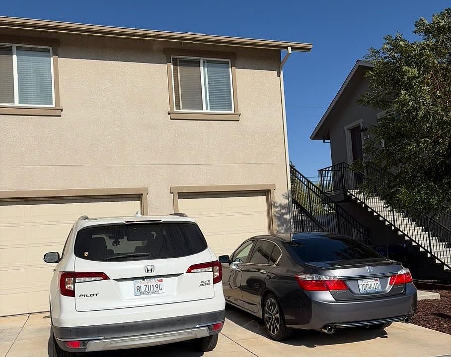 1st image of 824 Vasquez Dr