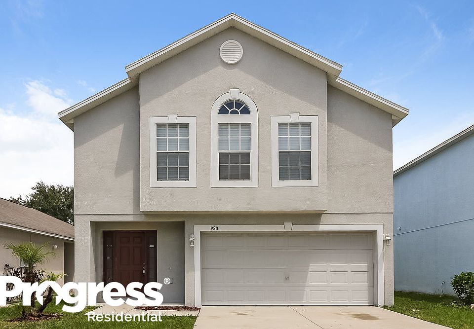 1st image of 920 Brenton Leaf Dr