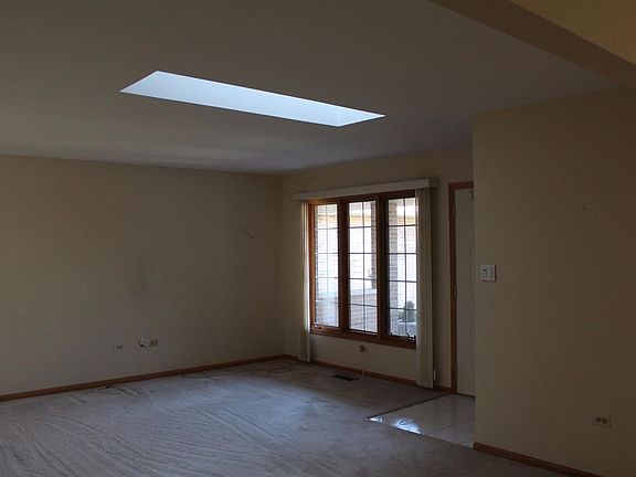 3rd image of 5135 Rivercrest Ct