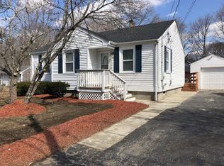 31 Hope St, Brockton, MA 02302