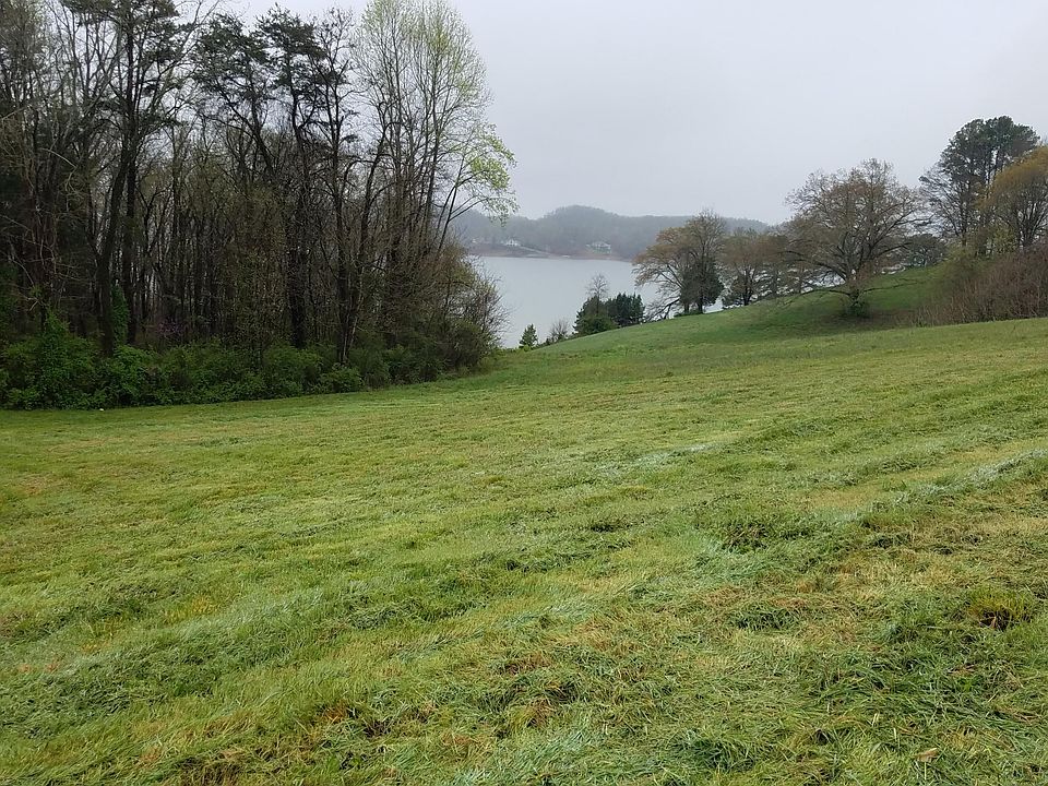 1st image of Lakeshore Dr