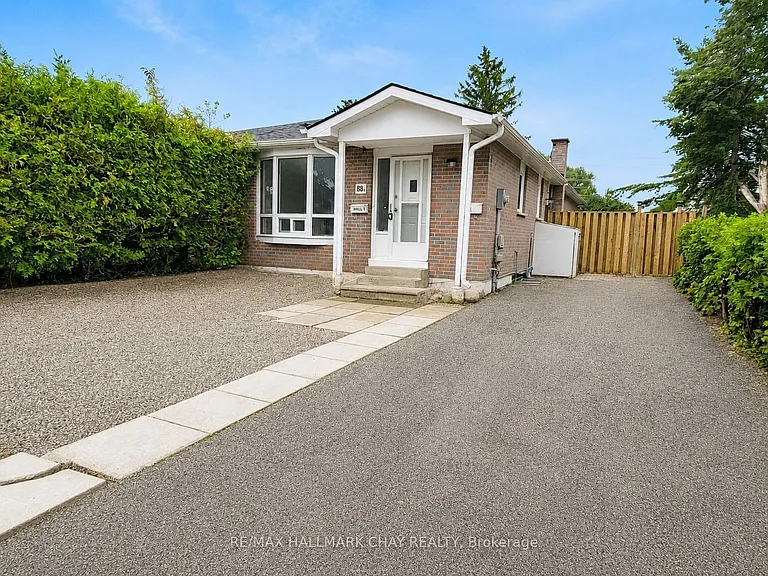 88 Bernick Dr #B — Photo 1