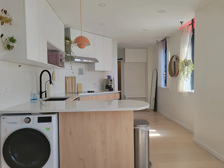 176 W 86th St #7A — Photo 12