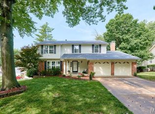 1730 Woodmore Oaks Dr, Ballwin, MO 63021