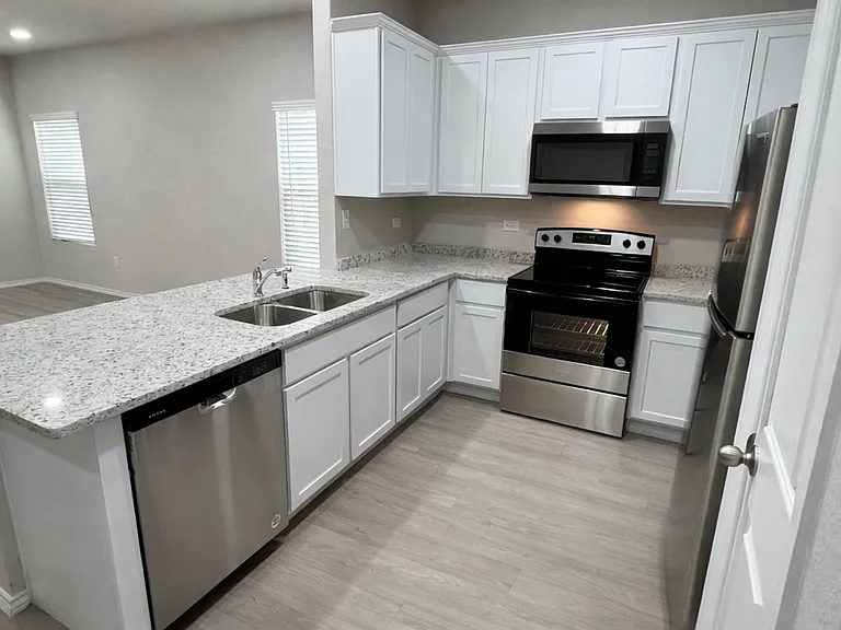 7356 Misty Ridge Dr #12 — Photo 5
