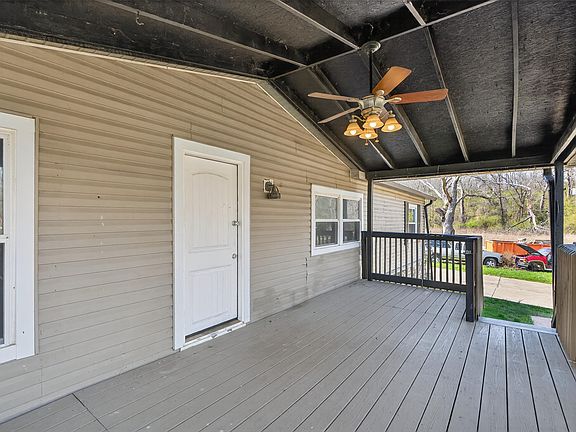3rd image of 169 Lois Ln