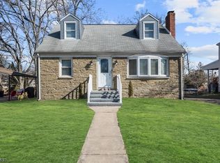 195 Lakeside Blvd, Hamilton, NJ 08610