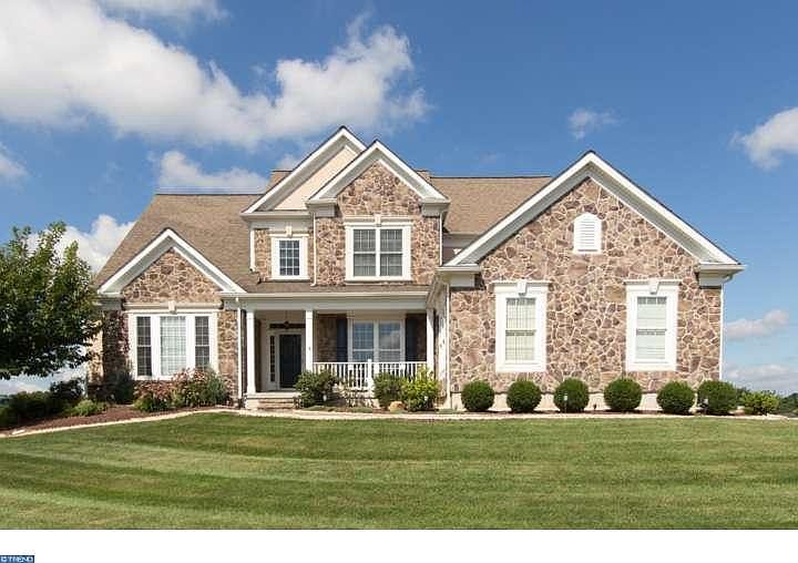 1st image of 104 Bolero Dr