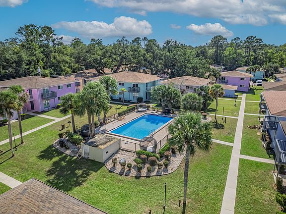 2nd image of 2125 Jackson Bluff Rd #D202