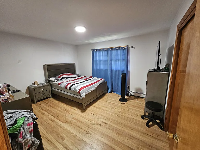 6 Cottage Pl #2 — Photo 4