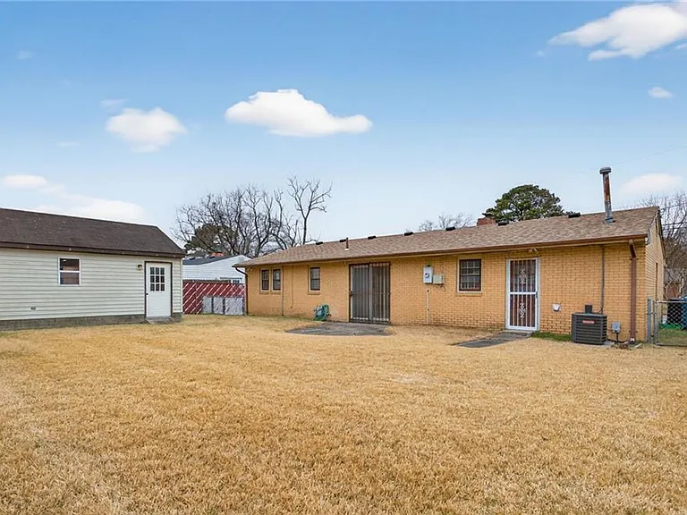 724 S Westgrove Rd — Photo 16