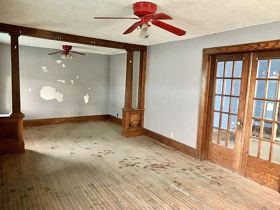 4th image of 619 S Sandusky Ave