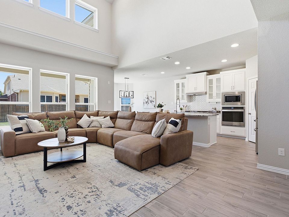 1st image of 3113 Hidalgo Loop