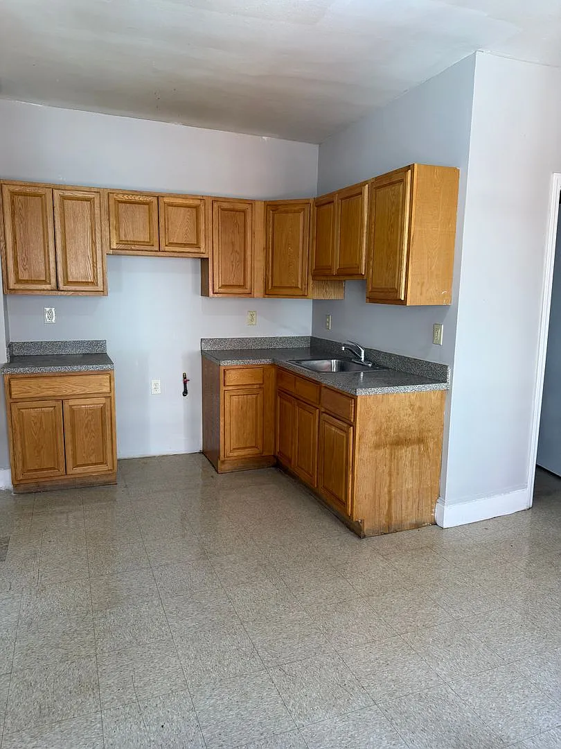 39-41 Bond St — Photo 3