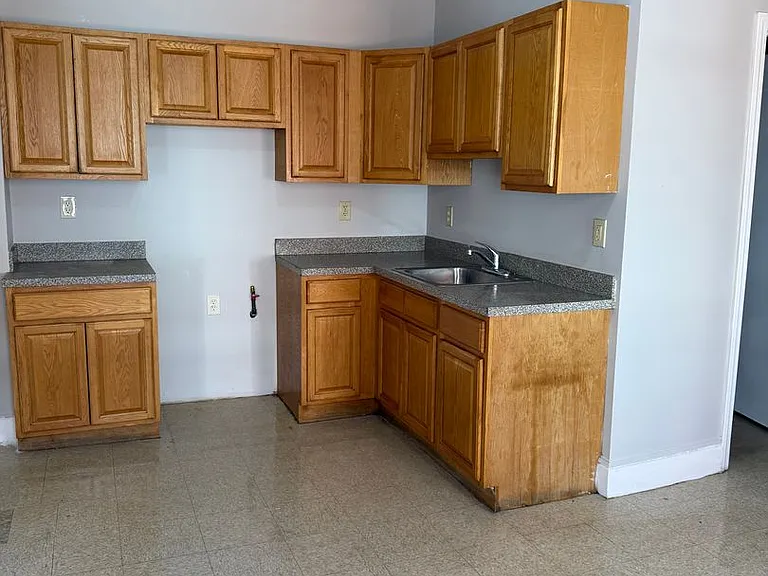39-41 Bond St — Photo 3
