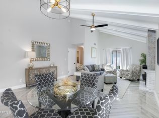 5820 N Scottsdale Rd, Paradise Valley, AZ 85253