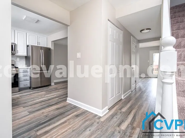 1617 Mount Airy Ct — Photo 2