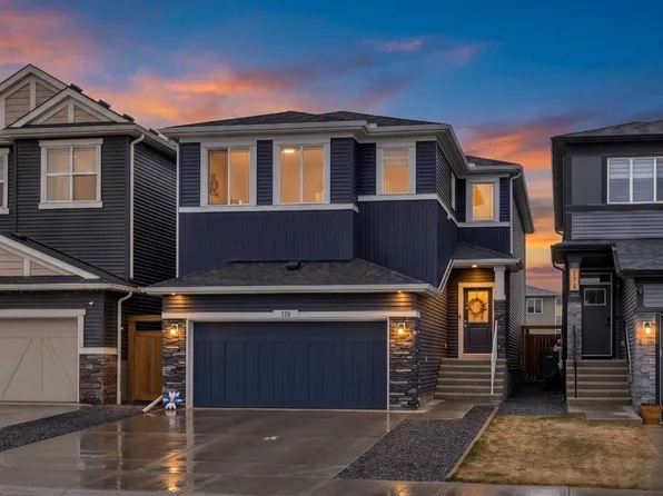 178 E Creekstone Path SW, Calgary, AB T2X 4P3