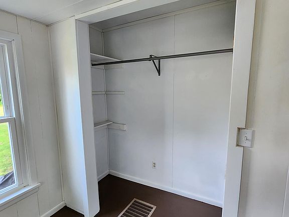 3rd image of 439 S Diamond St #1