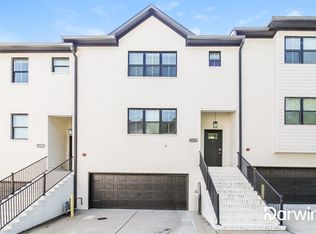 8015 Linfield Way, Atlanta, GA 30350