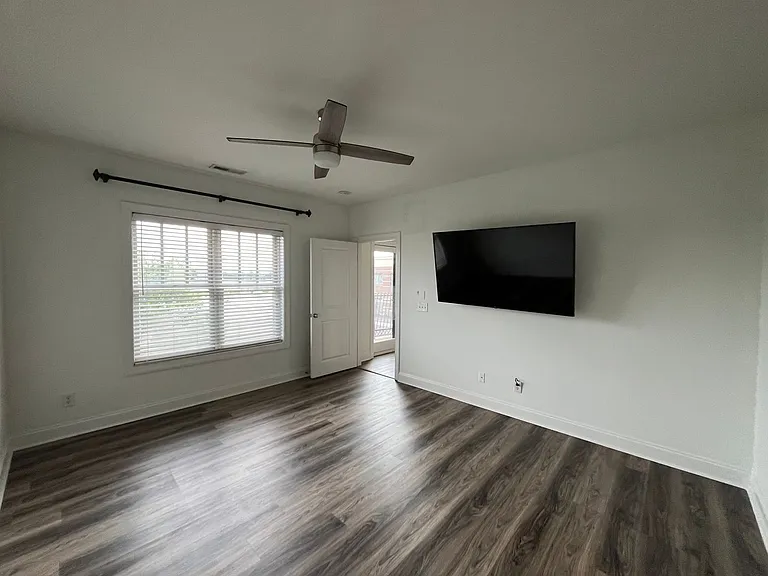 6831 Main St #323 — Photo 24