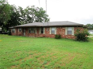 710 W Texas St, Calvert, TX 77837