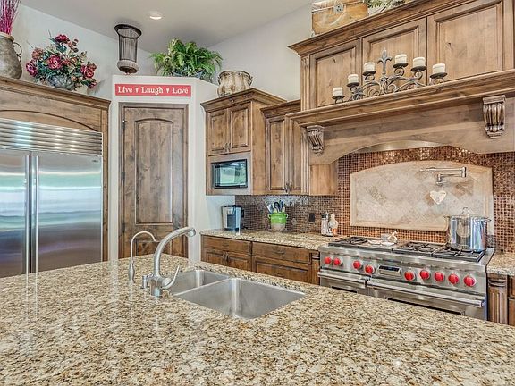 3rd image of 8060 W Camino De Oro