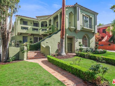 1074 S Genesee Ave, Los Angeles, CA, 90019