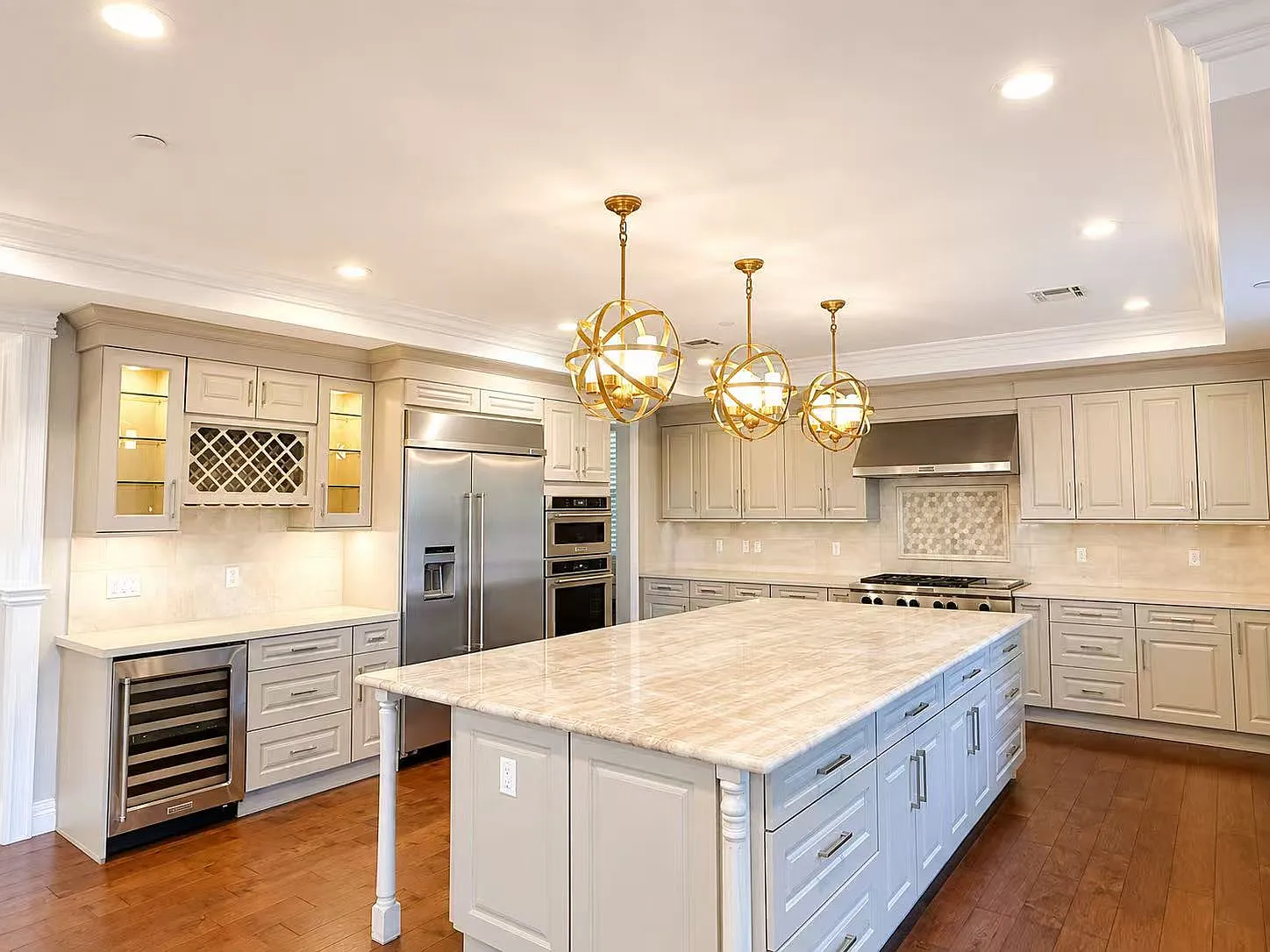 4 bed, 3375 sqft, $7,500 — Photo 4