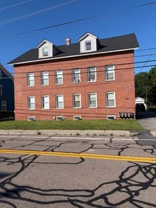 96-100 Main St, Lincoln, RI, 02838
