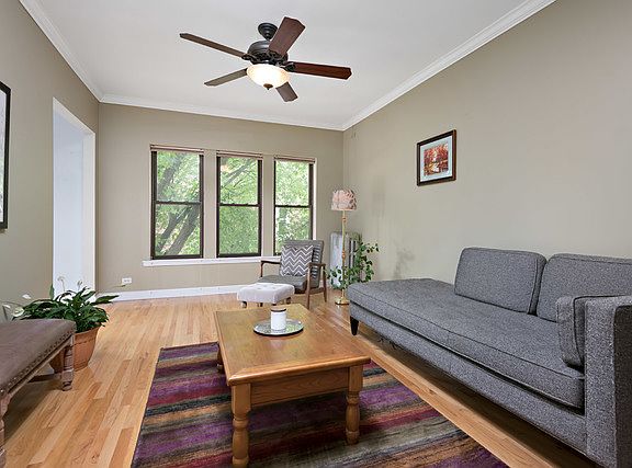 2nd image of 1518 W Belle Plaine Ave #2