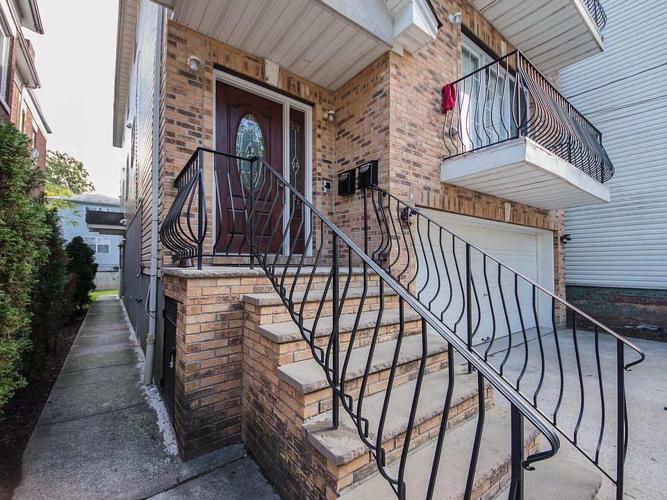 1st image of 36 Columbia Ave #1