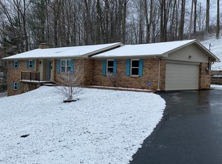 128 Munson Dr, Beckley, WV 25801